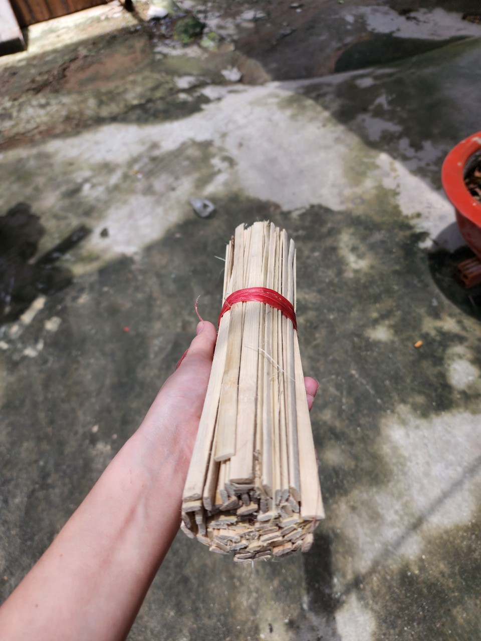 Nguyên liệu tre làm lồng đèn, đèn ông sao, đèn cá chép, phục vụ Trung Thu