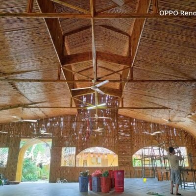 THI CÔNG ỐP TRÚC LÊN TƯỜNG